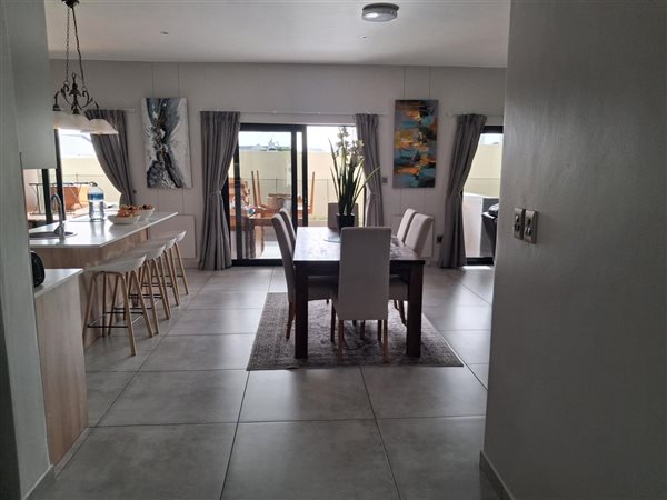4 Bedroom House 4 Bedroom House