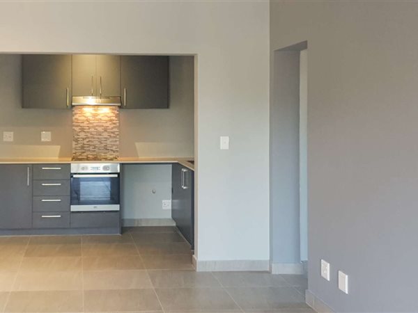 2 Bed Apartment in Kraaifontein Central
