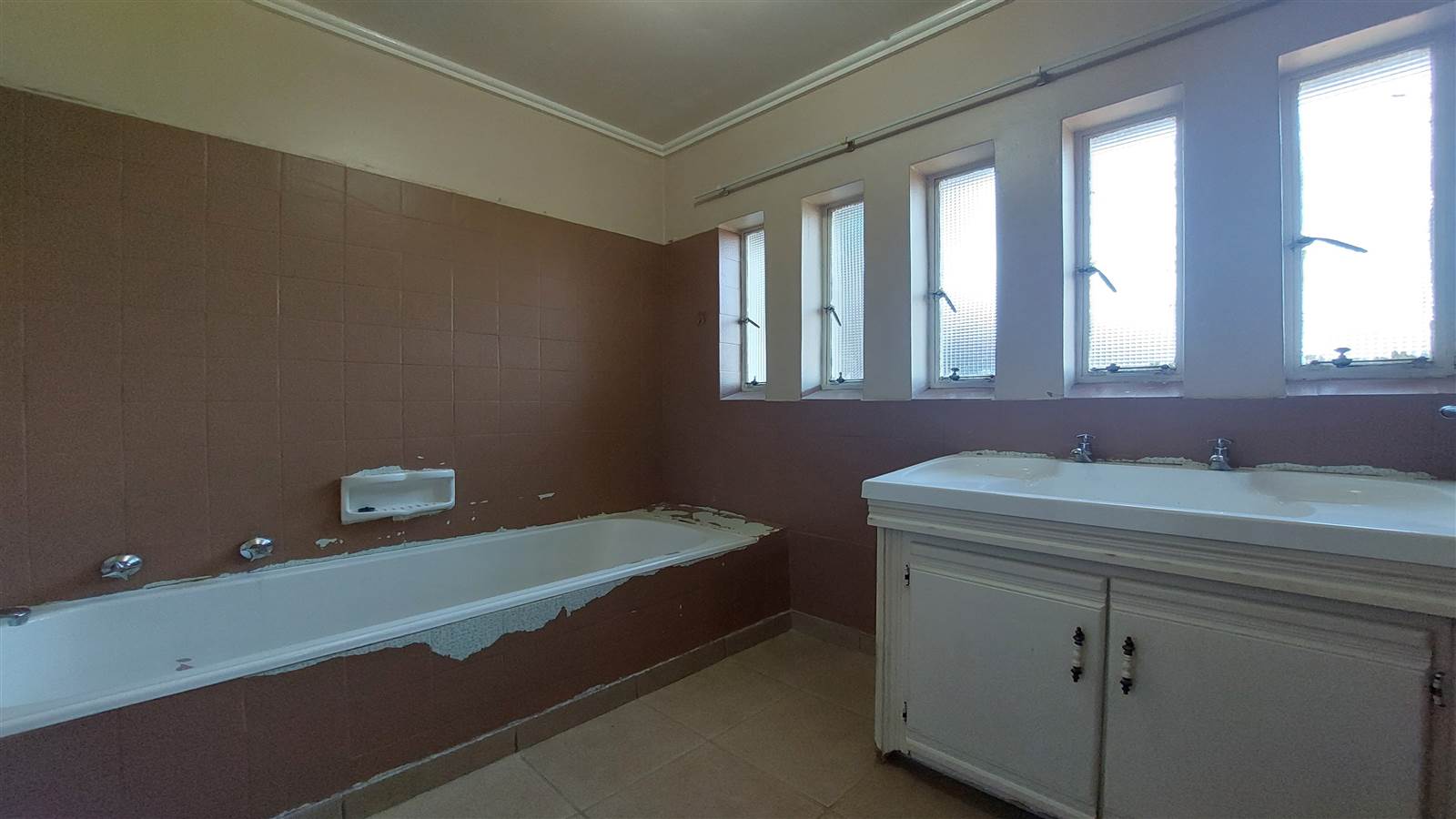 5 Bed House in Nelspruit photo number 28