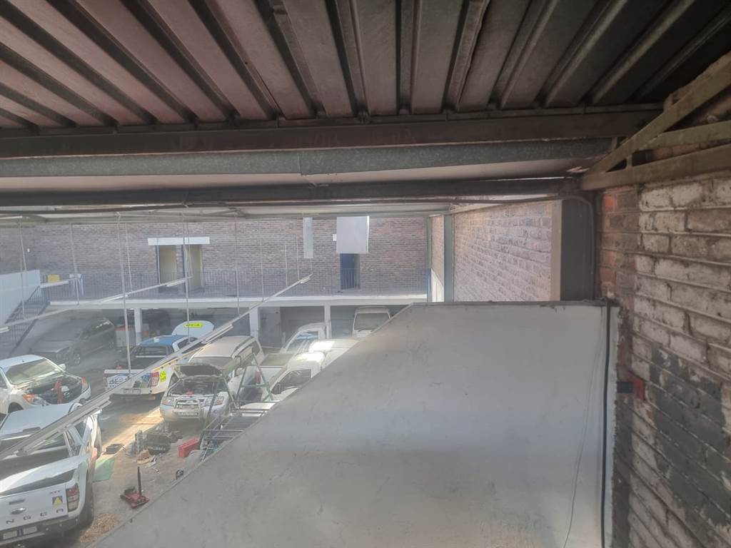500  m² Commercial space in Benoni Central photo number 19