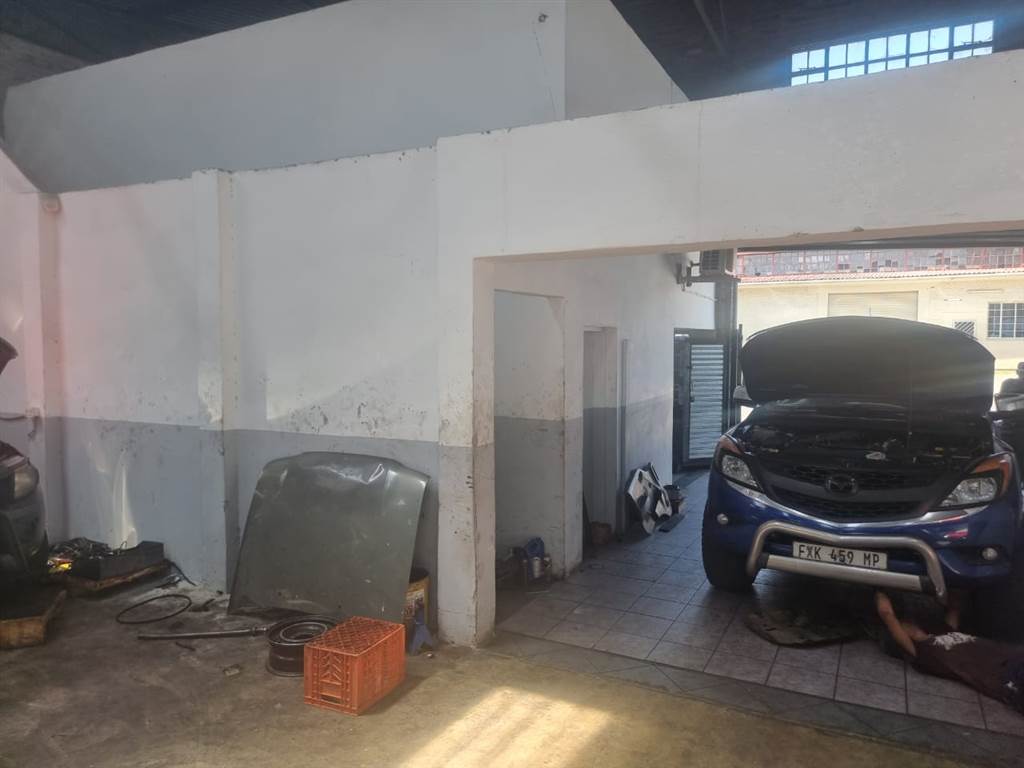 500  m² Commercial space in Benoni Central photo number 5