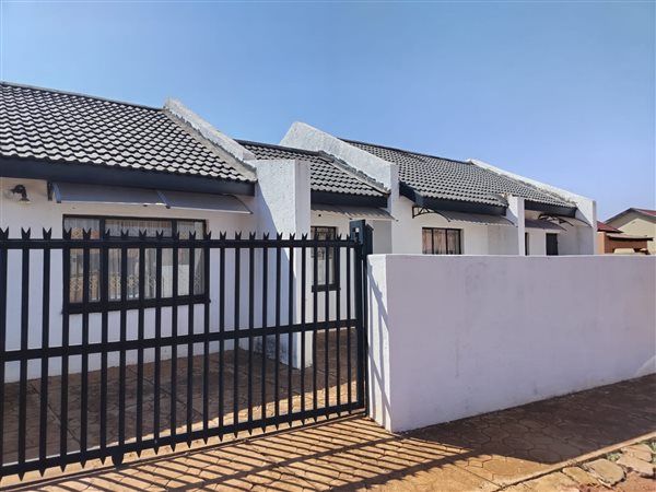 3 Bedroom House 3 Bedroom House