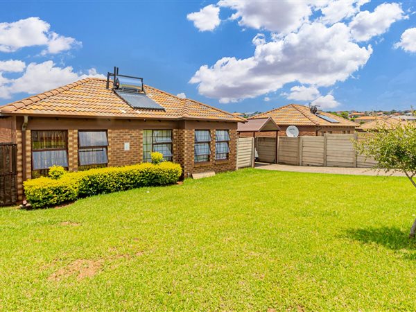 3 Bedroom House 3 Bedroom House