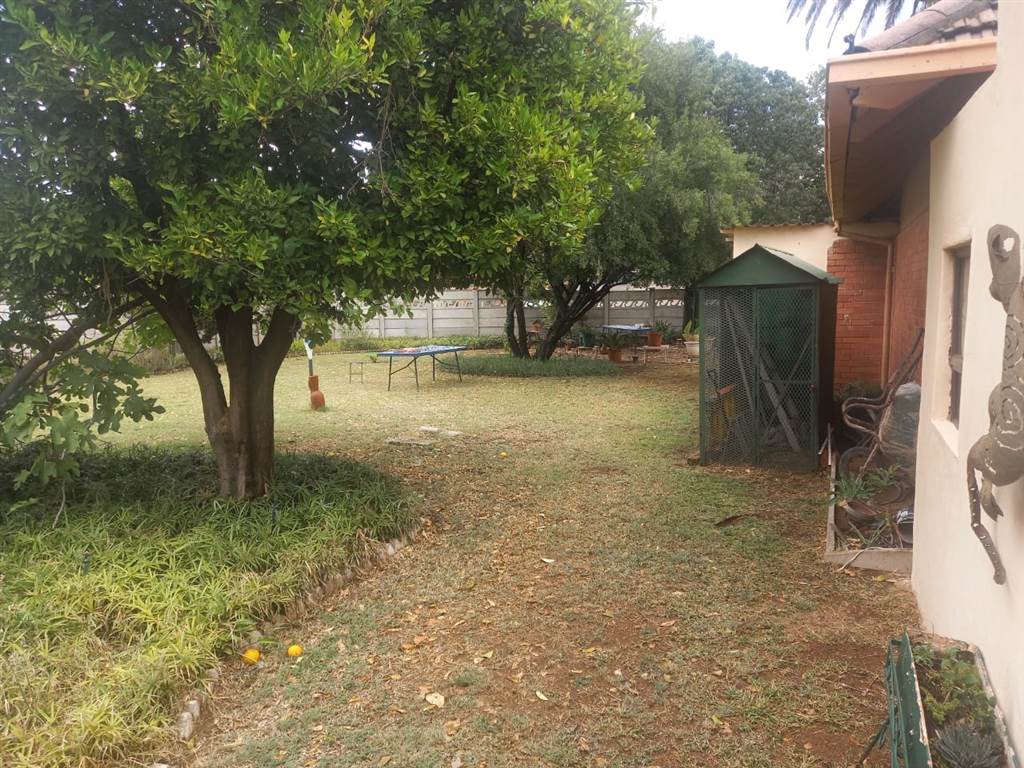 3 Bed House in Vierfontein photo number 30