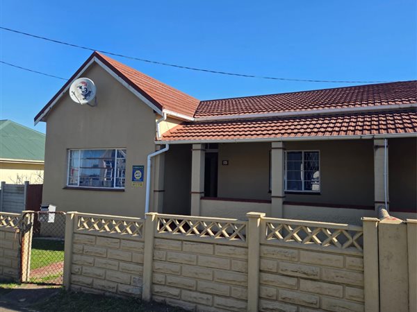 3 Bedroom House 3 Bedroom House