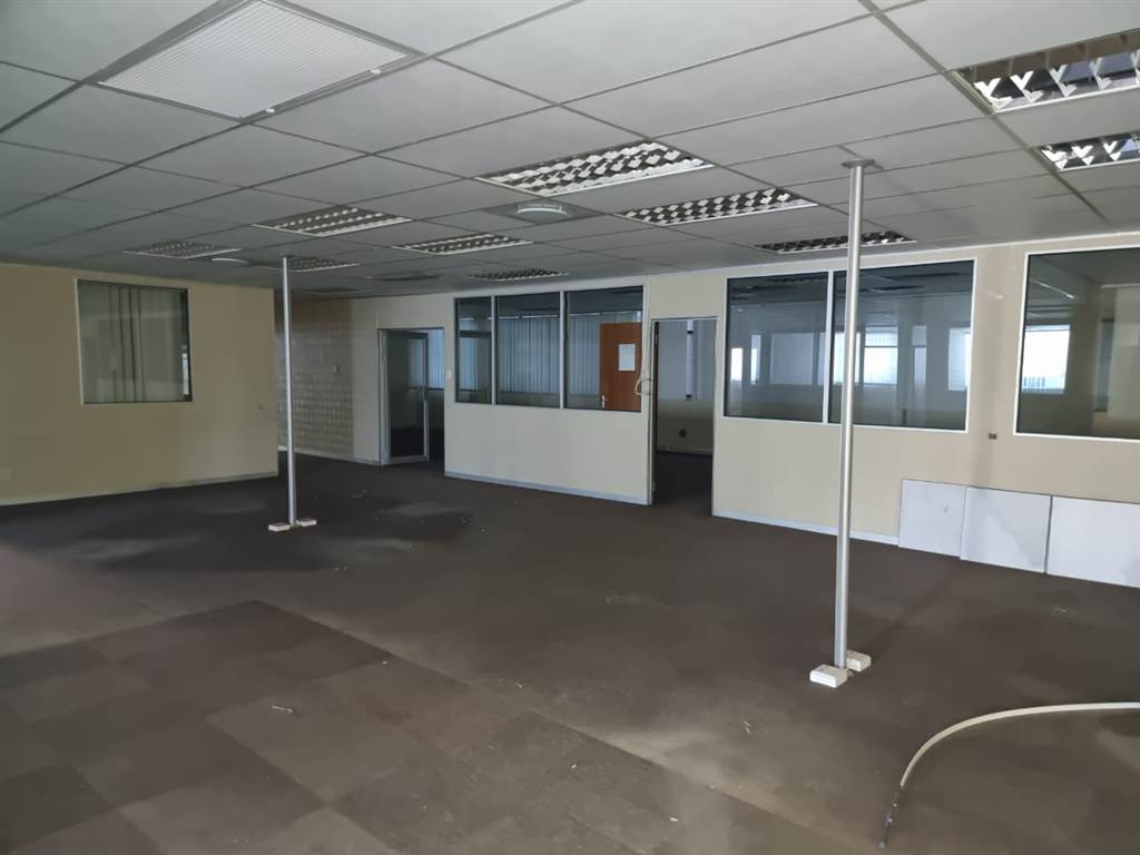 736  m² Commercial space in Bethlehem Central photo number 2