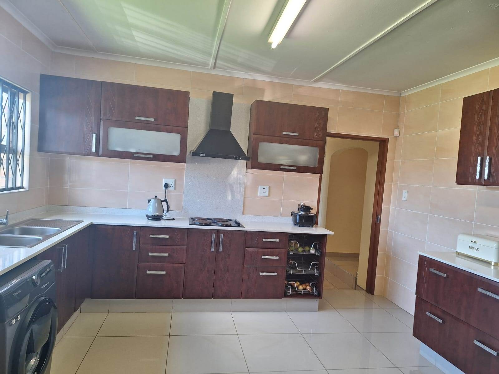 4 Bed House in Empangeni photo number 2