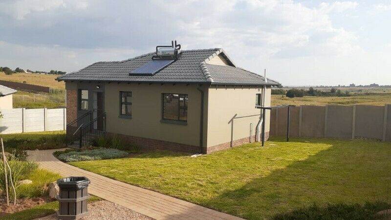 2 Bed House in Protea Glen photo number 5