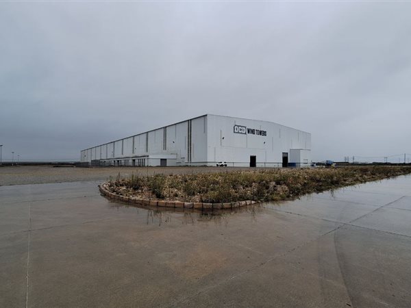 21 600  m² Industrial space