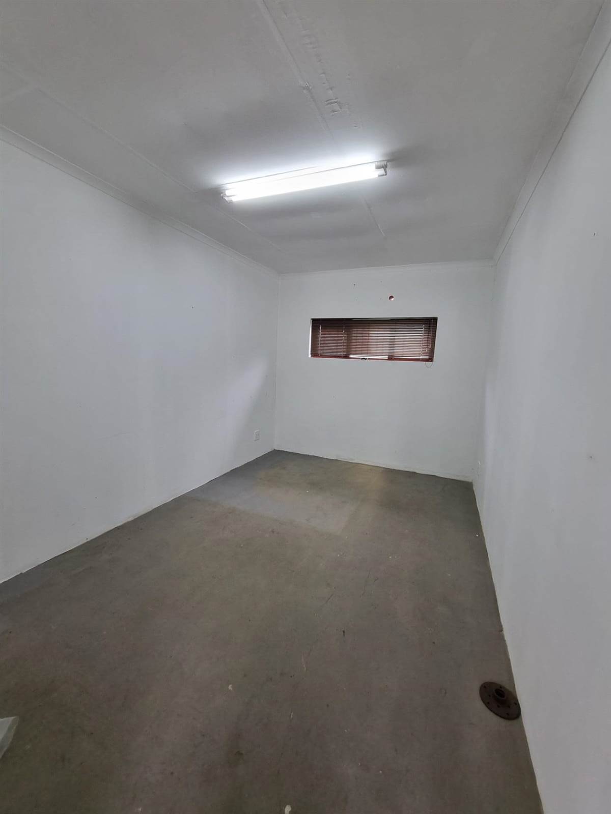 1997  m² Commercial space in Albertinia photo number 22