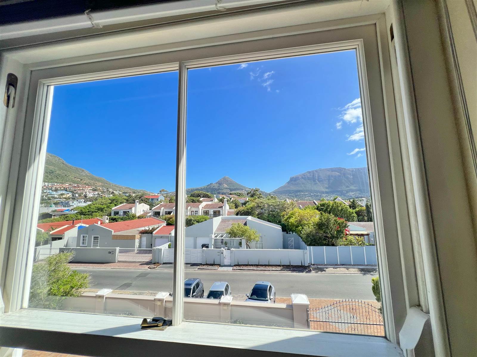 4 Bed Duplex in Hout Bay and surrounds photo number 16