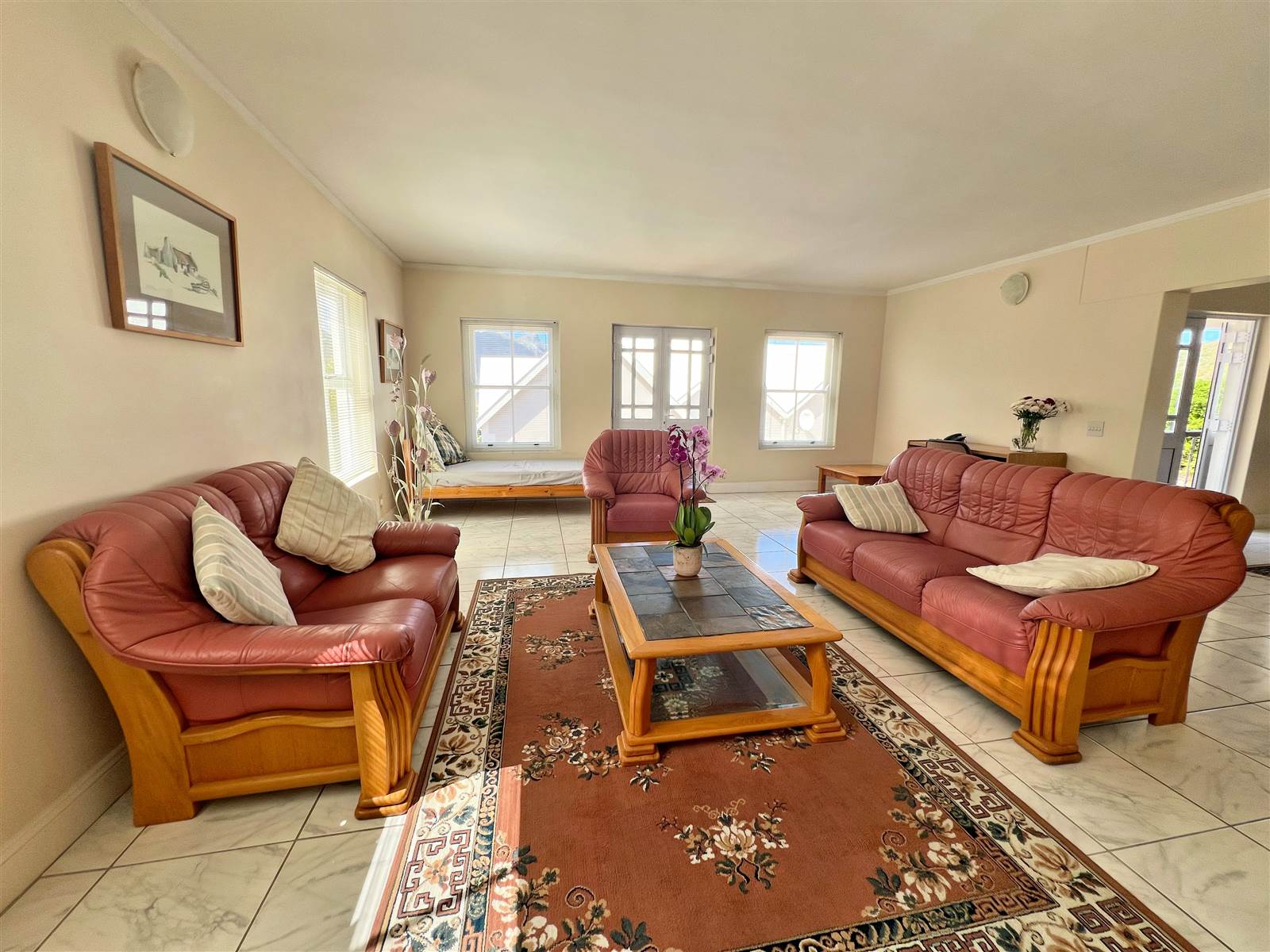 4 Bed Duplex in Hout Bay and surrounds photo number 7