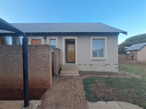 2 Bed Apartment in Thabazimbi
