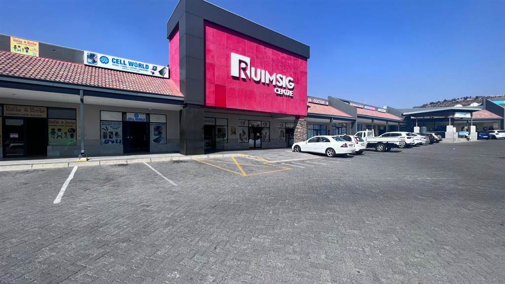 107  m² Commercial space in Ruimsig photo number 1