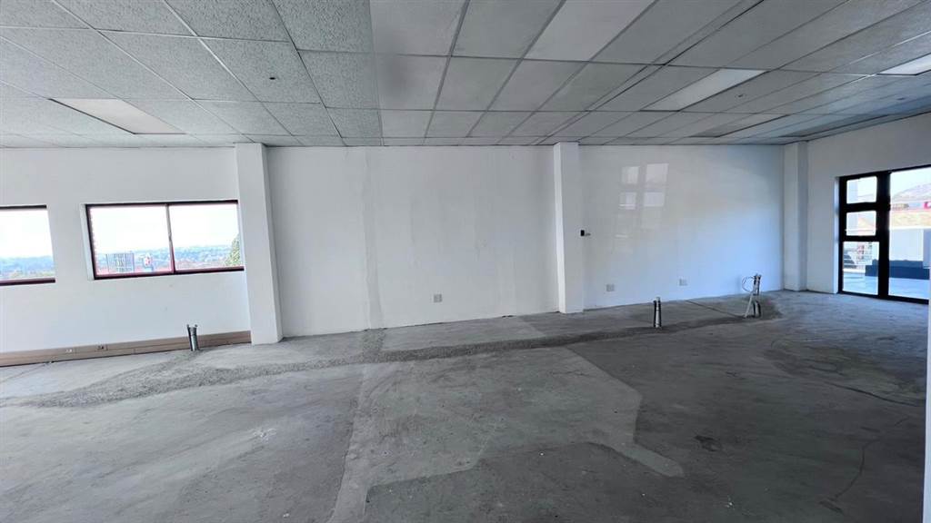 107  m² Commercial space in Ruimsig photo number 14