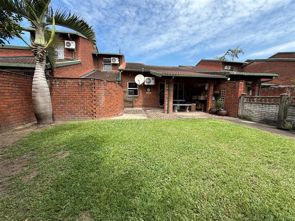3 Bedroom Duplex 3 Bedroom Duplex