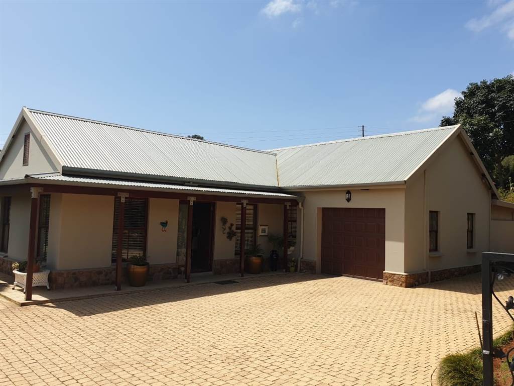 4 Bed House in Summerveld photo number 21