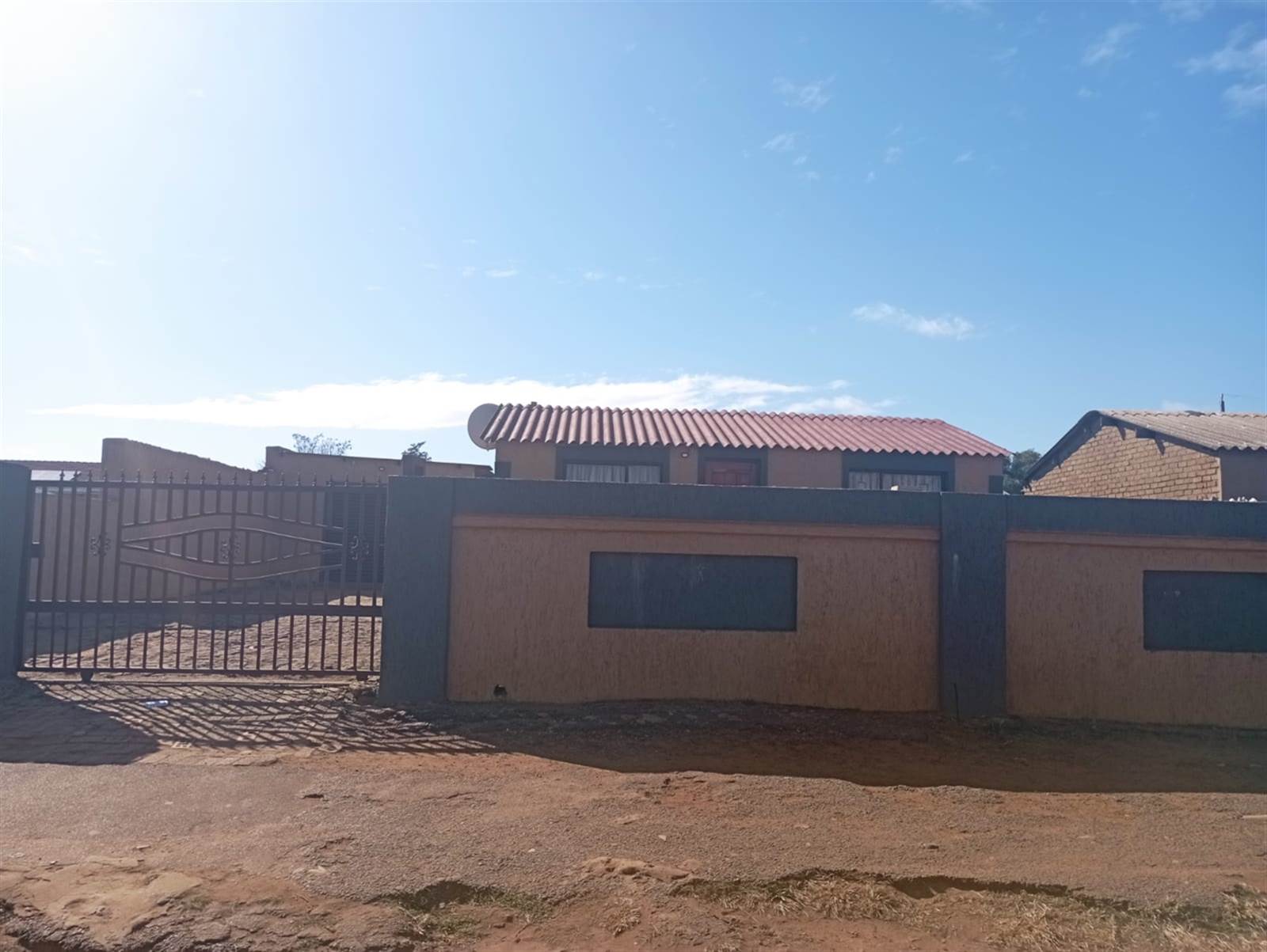2 Bed House in Sebokeng Zone 14 photo number 1