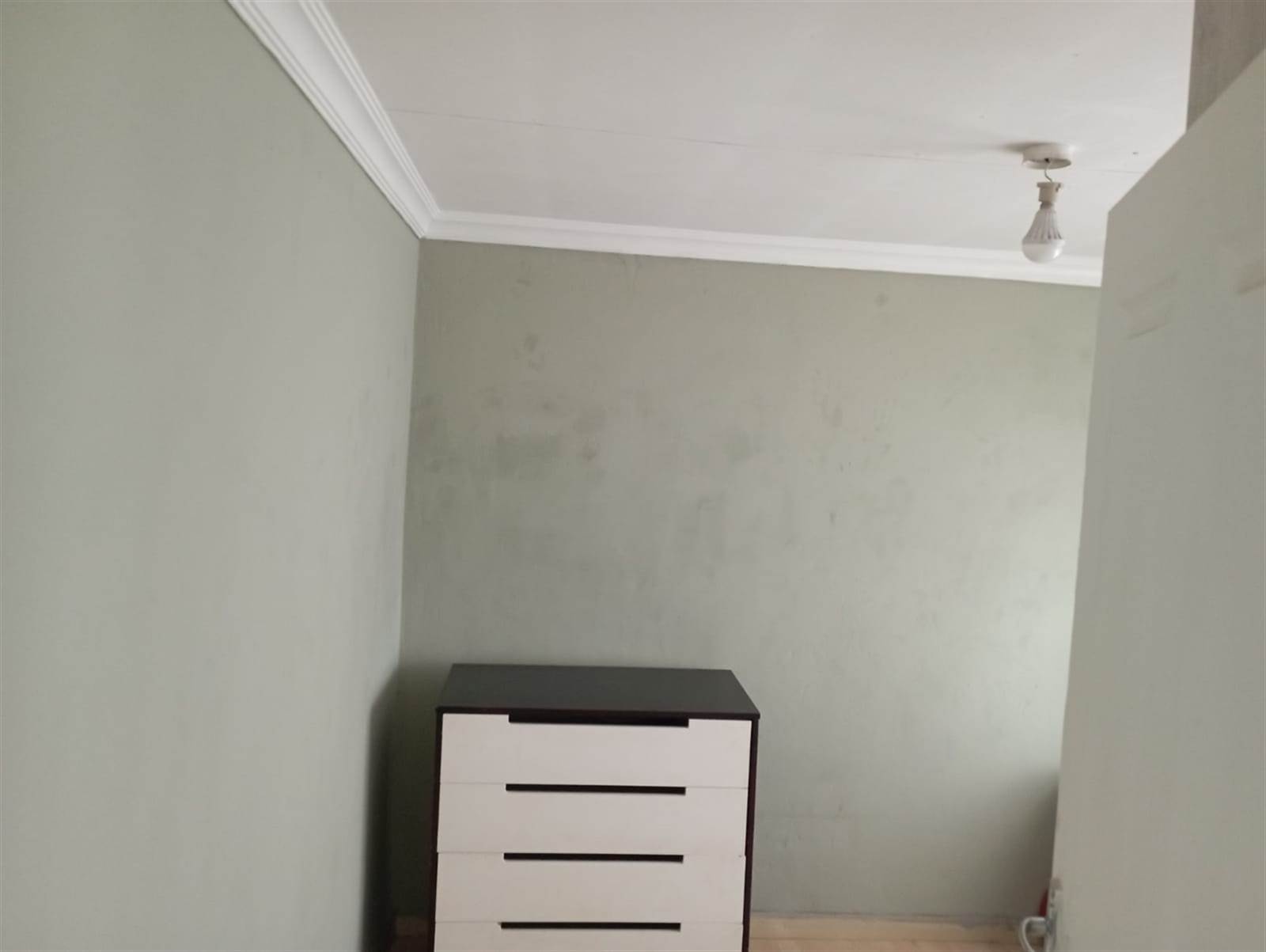 2 Bed House in Sebokeng Zone 14 photo number 8
