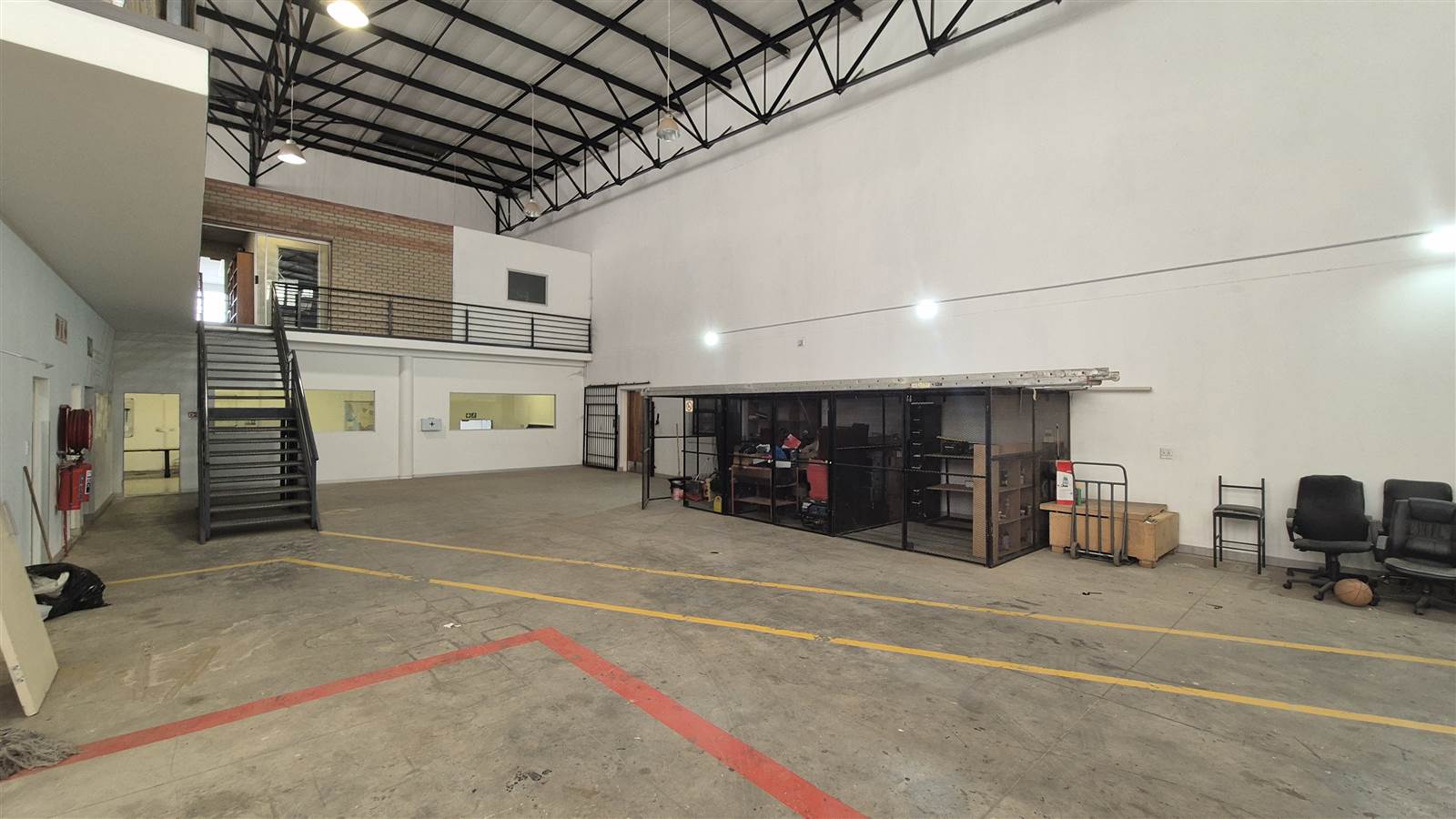 598  m² Commercial space in Lanseria and surrounds photo number 4