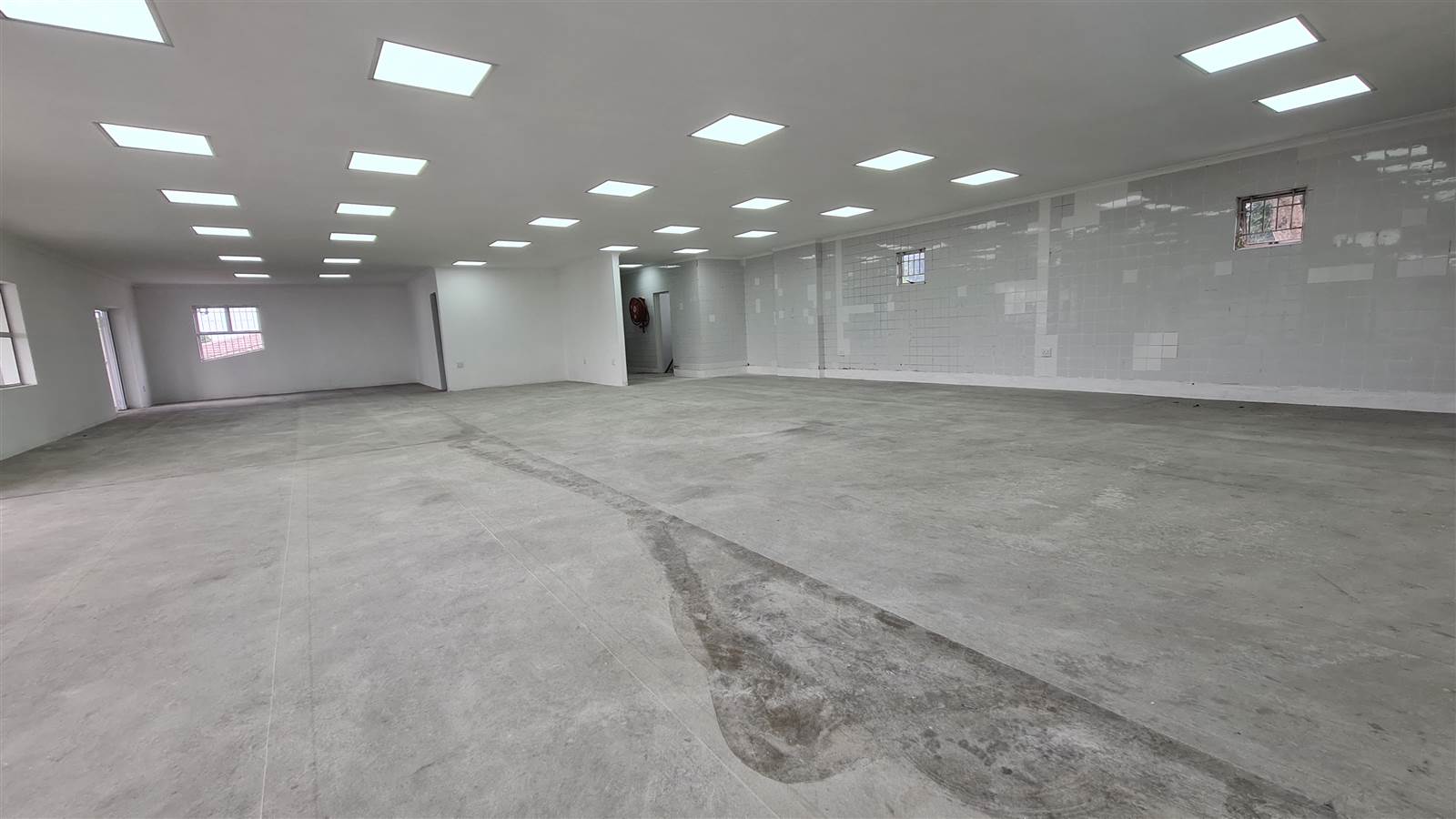 409  m² Retail Space in Kloof photo number 18