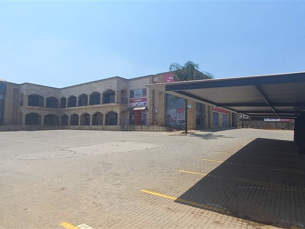 2 618  m² Commercial space