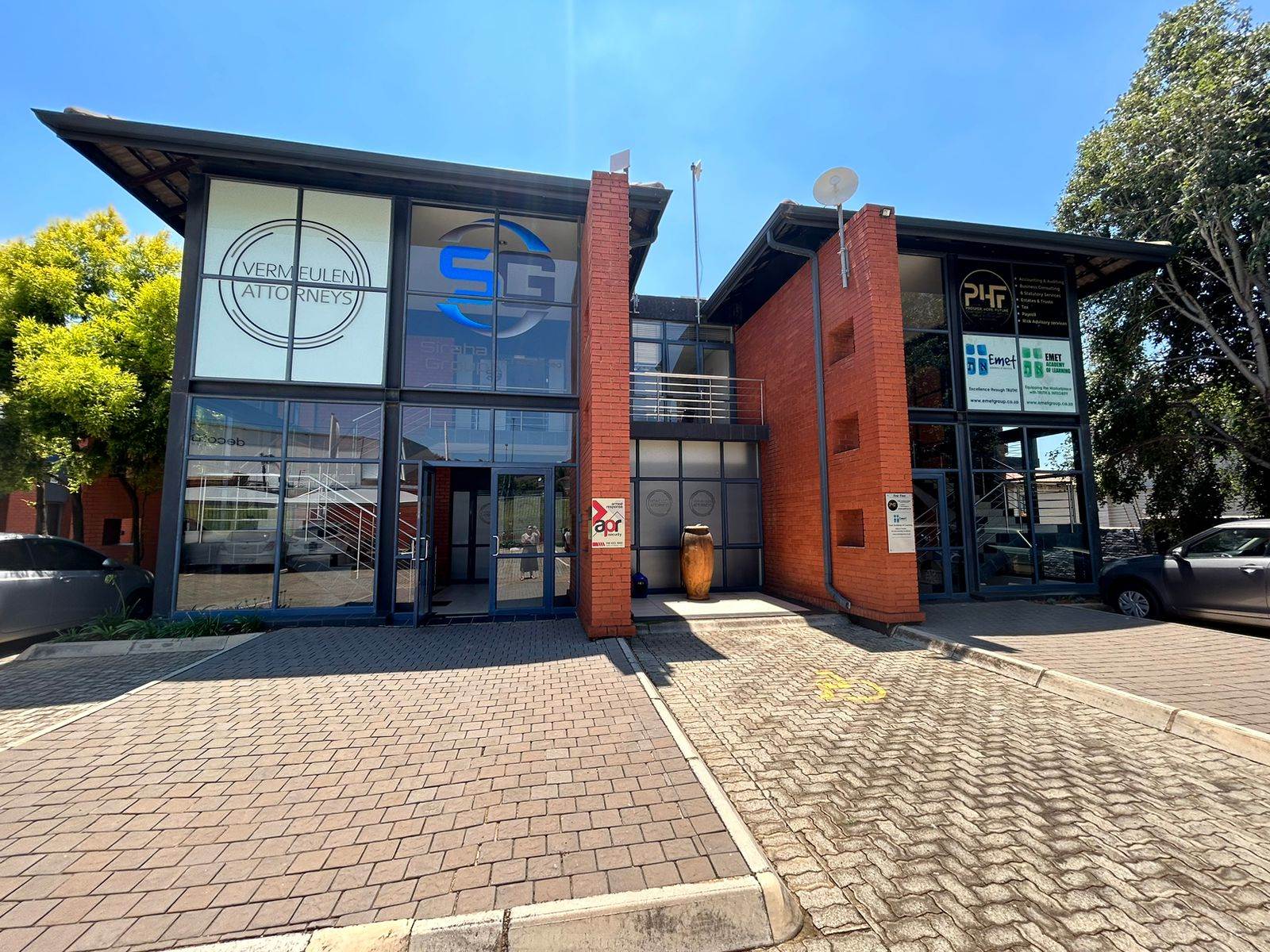 426  m² Commercial space in Ruimsig photo number 1