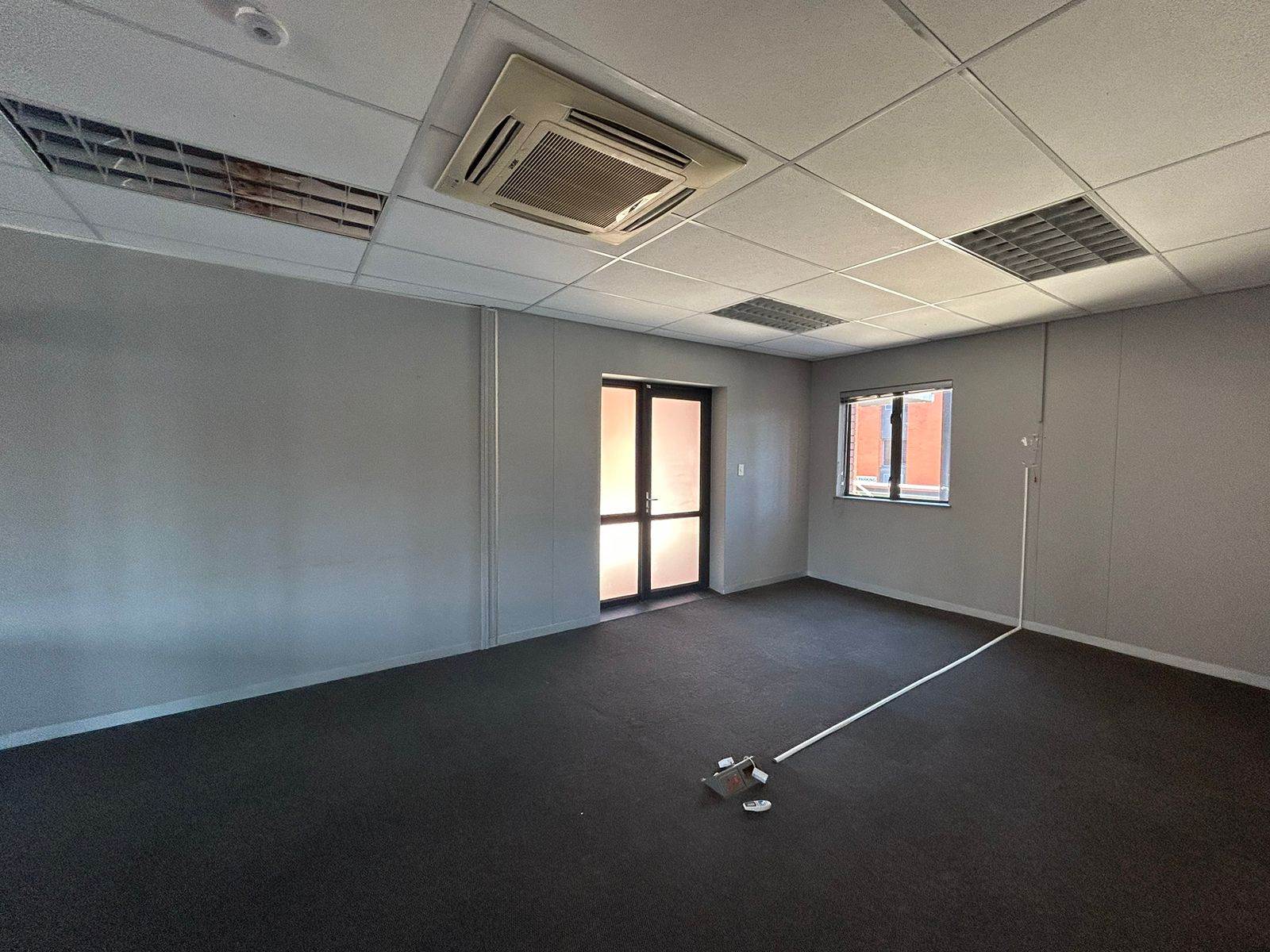 426  m² Commercial space in Ruimsig photo number 16