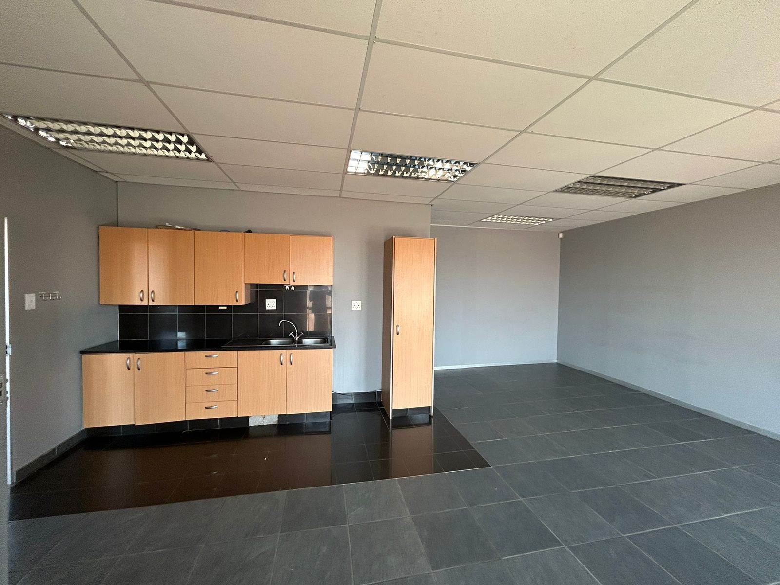426  m² Commercial space in Ruimsig photo number 17