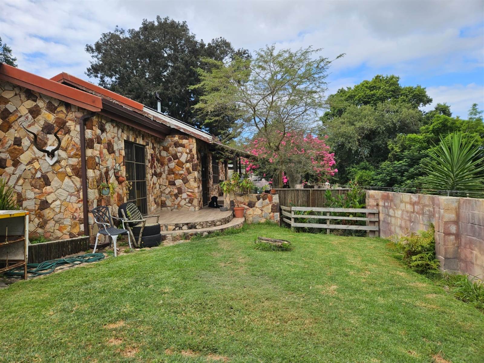 2 Bed House in Knysna Central photo number 3