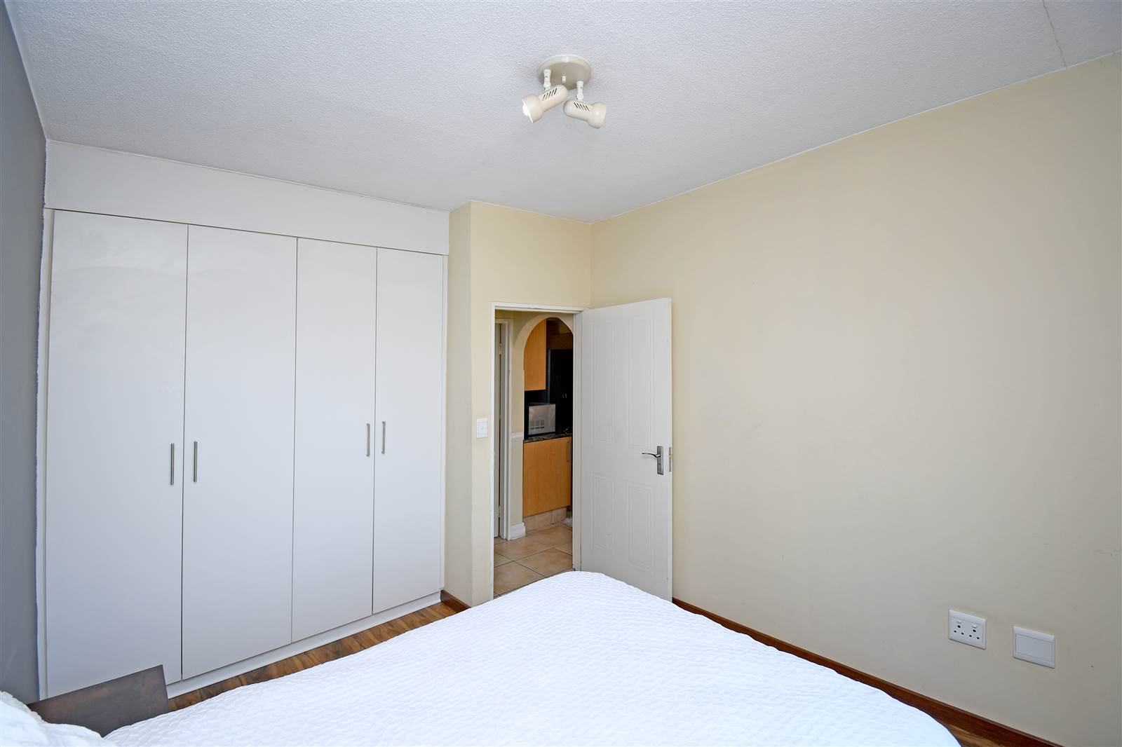 1 Bed Apartment in Morningside photo number 21