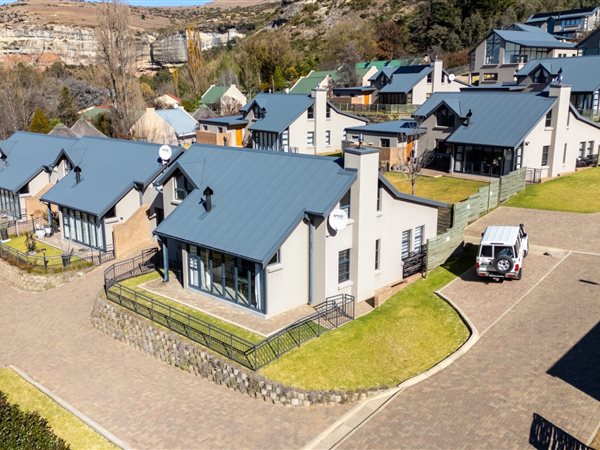3 Bedroom Townhouse 3 Bedroom Townhouse