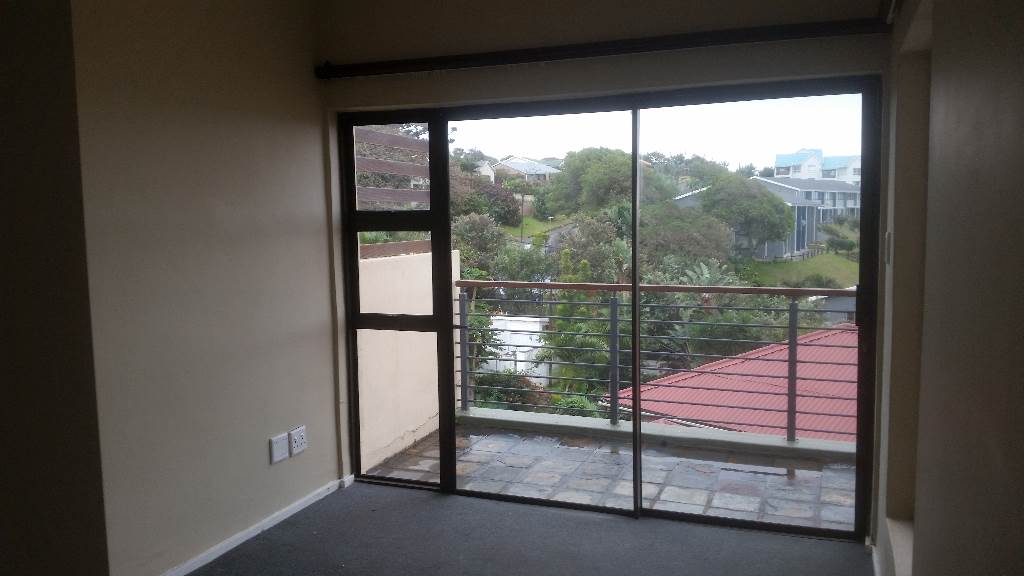 2 Bed Flat in Winklespruit photo number 11