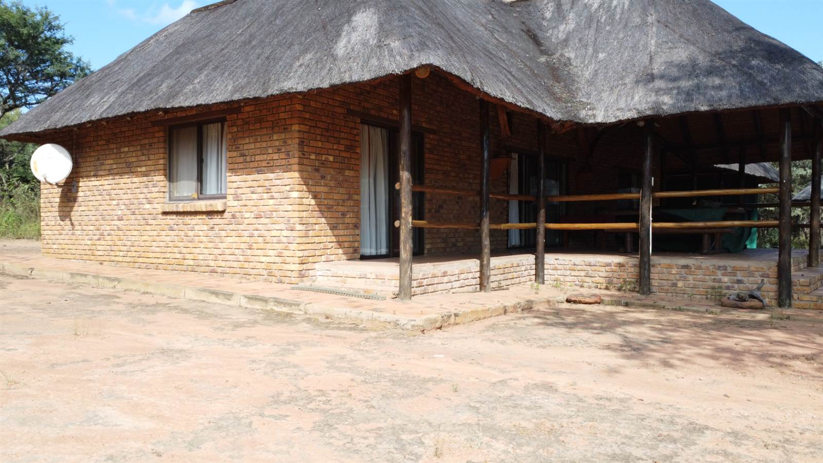 2 Bed House in Vaalwater photo number 2
