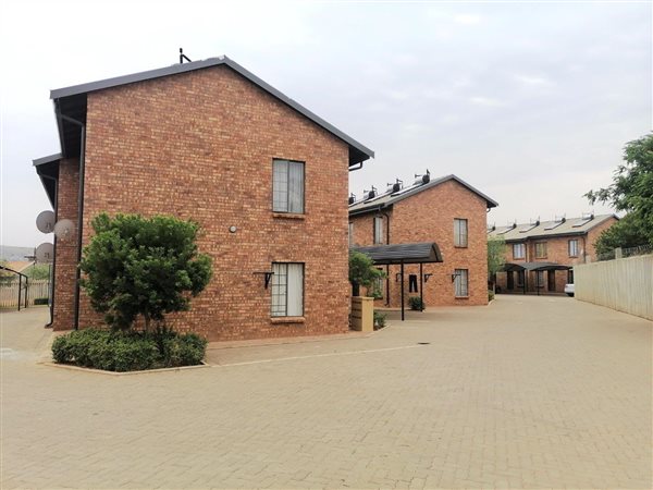 2 Bed Apartment in Mahube Valley