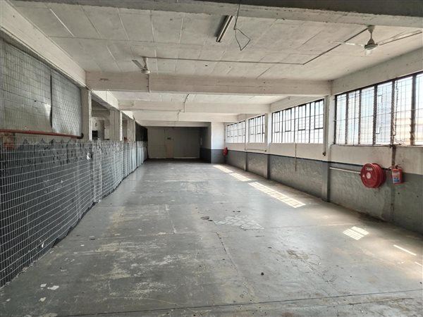 1080  m² Commercial space in Park Hill