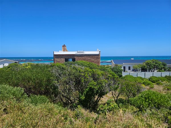 786 m² Land available in Pearly Beach