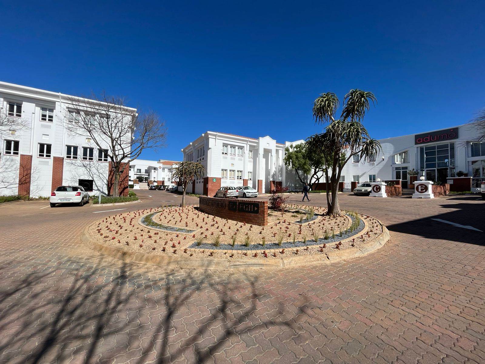 9429  m² Commercial space in Bryanston photo number 1