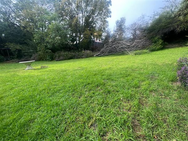 1007 m² Land available in Heuwelsig