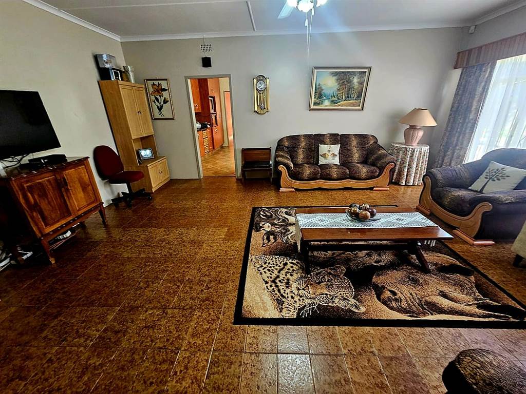 1.7 ha Smallholding in Randfontein photo number 16