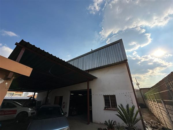 150  m² Commercial space in Alberton