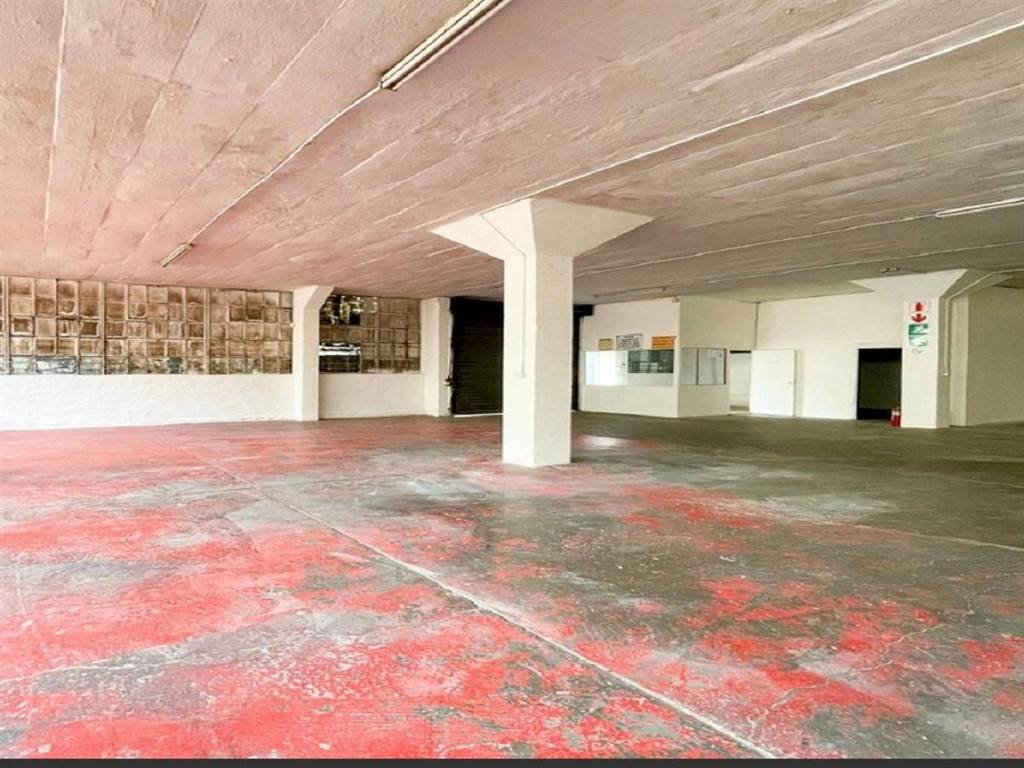700  m² Industrial space in Pinetown Central photo number 3