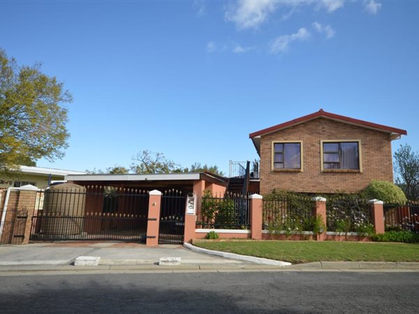 6 Bedroom House 6 Bedroom House