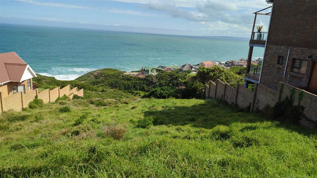 840 m² Land available in Dana Bay photo number 4