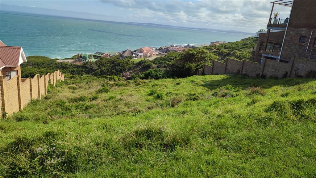 840 m² Land available in Dana Bay photo number 2