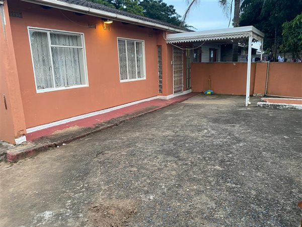 3 Bedroom House 3 Bedroom House