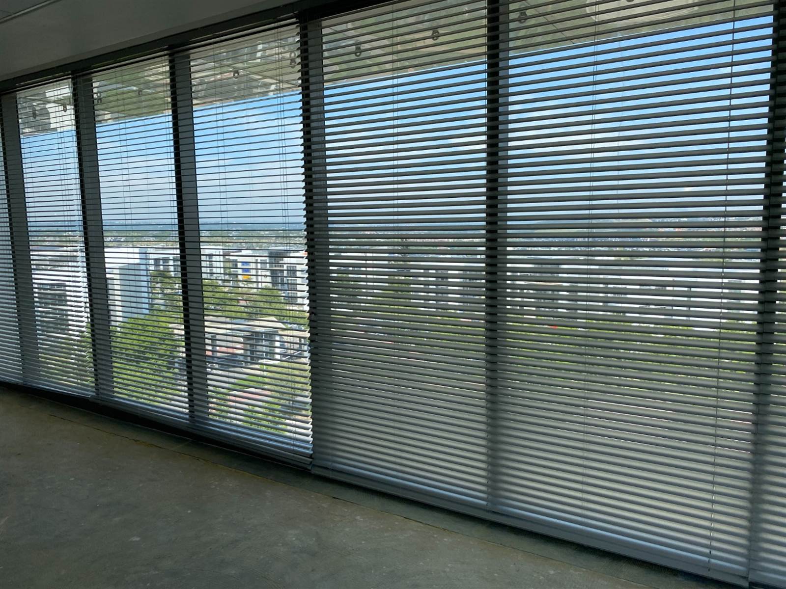 1000  m² Commercial space in Waterfall Estate photo number 12