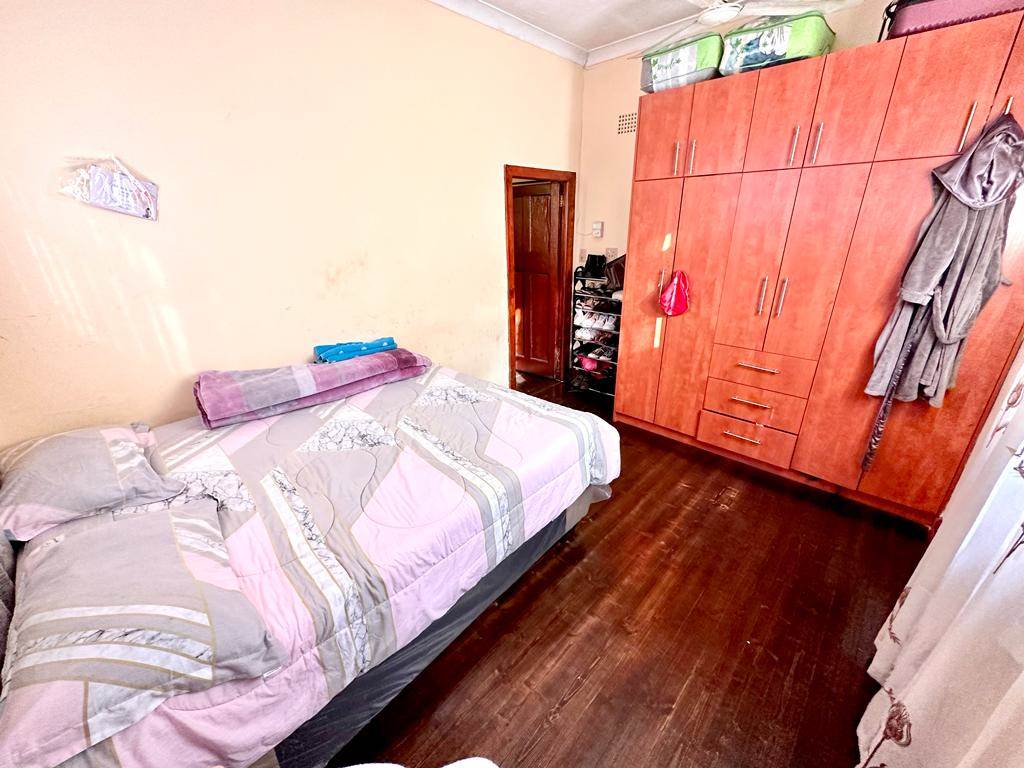 3 Bed House in Rosettenville photo number 17