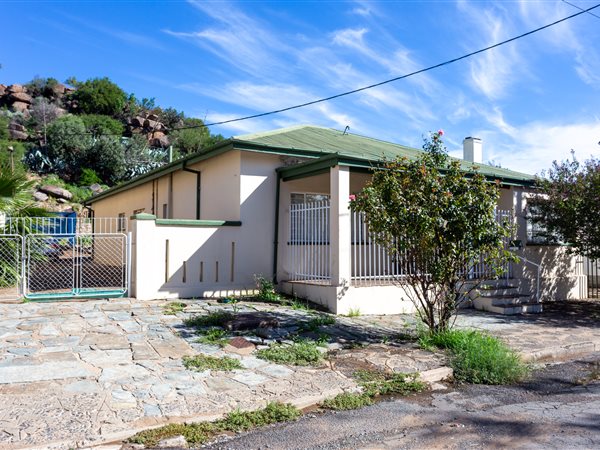 3 Bedroom House 3 Bedroom House
