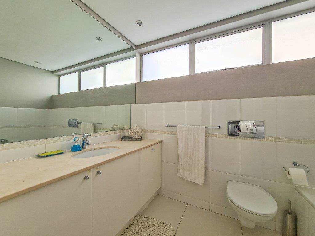 3 Bed House in Fresnaye photo number 30